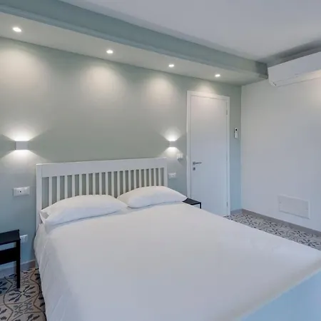 Gli Ulivi And Breakfast Bed & Breakfast Marina dʼAndora
