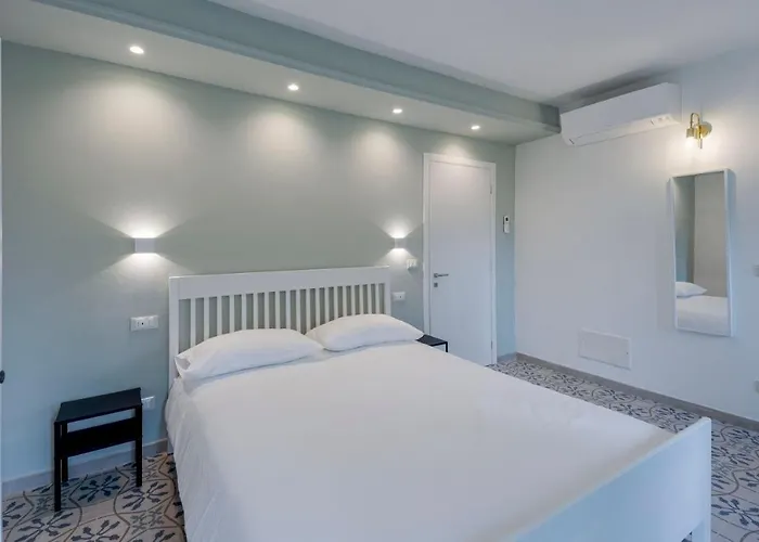 Gli Ulivi And Breakfast Bed and Breakfast Marina dʼAndora